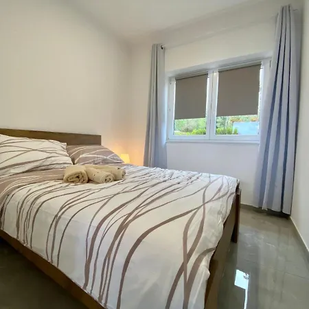 Olga - Unique House With Private