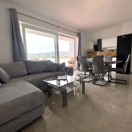 Olga - Unique House With Private Villa