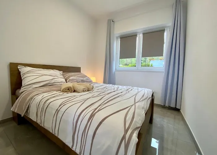 Olga - Unique House With Private